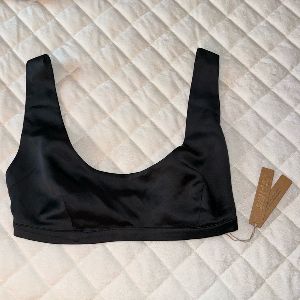 NWT SKIMS Sporty Bra Scoop Bralette